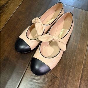 DC Black and Cream Bow Flats